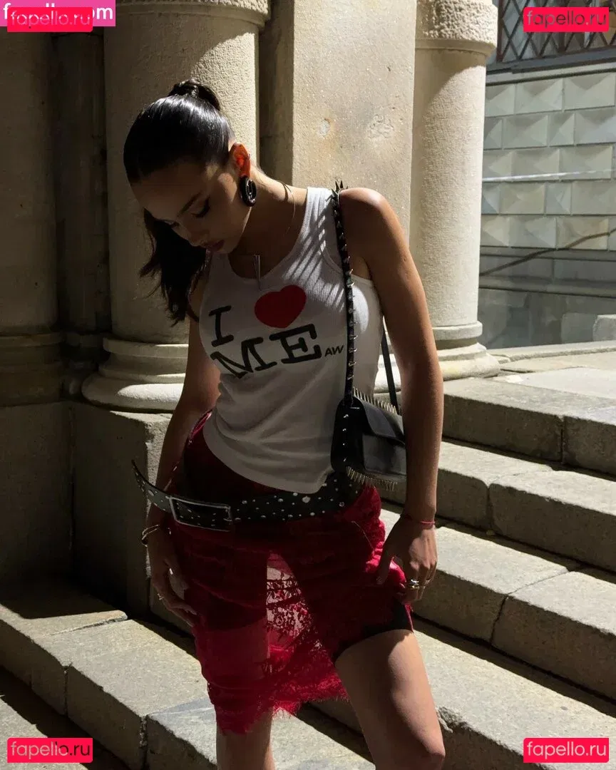 Valya Karnaval Onlyfans Photo Gallery 