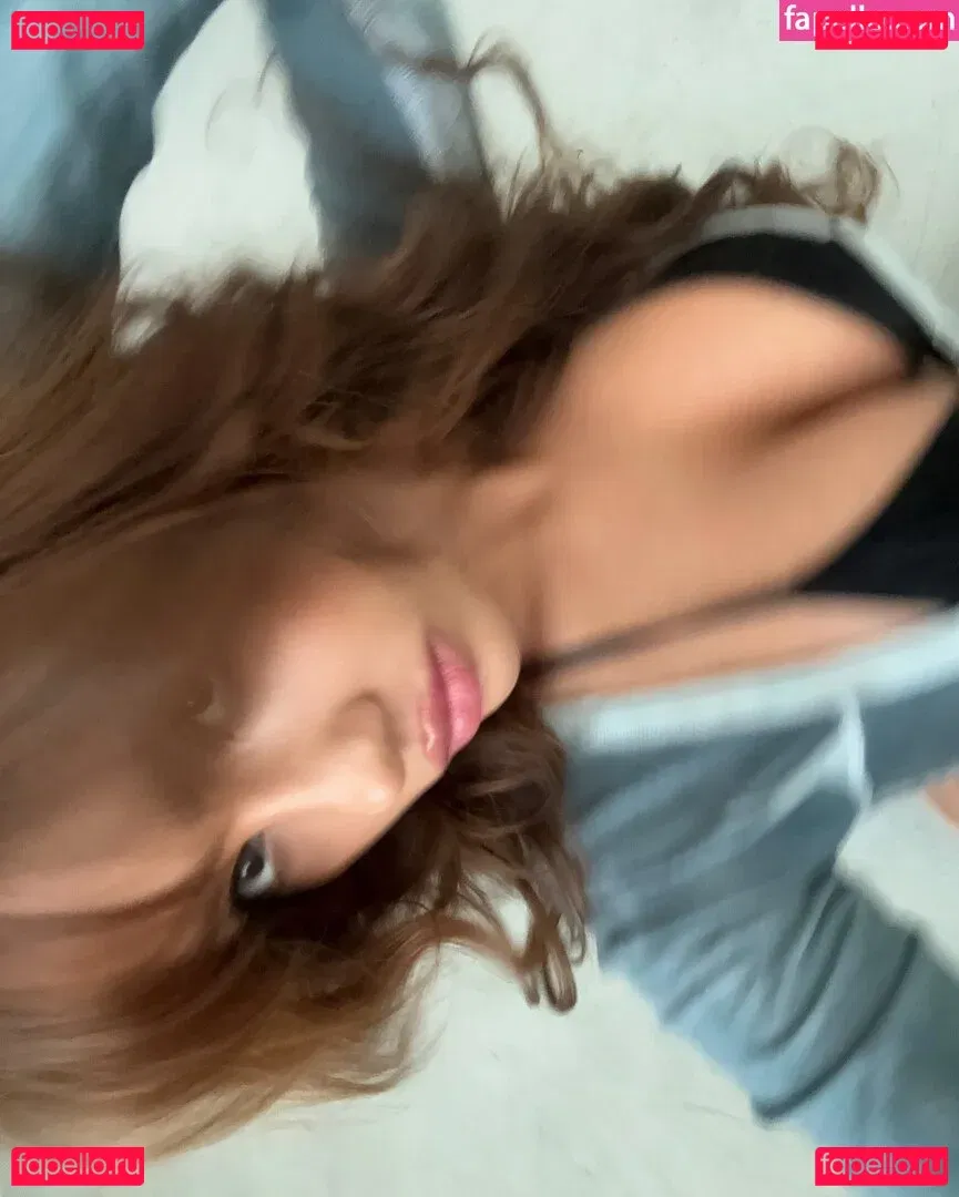 Valya Karnaval Onlyfans Photo Gallery 