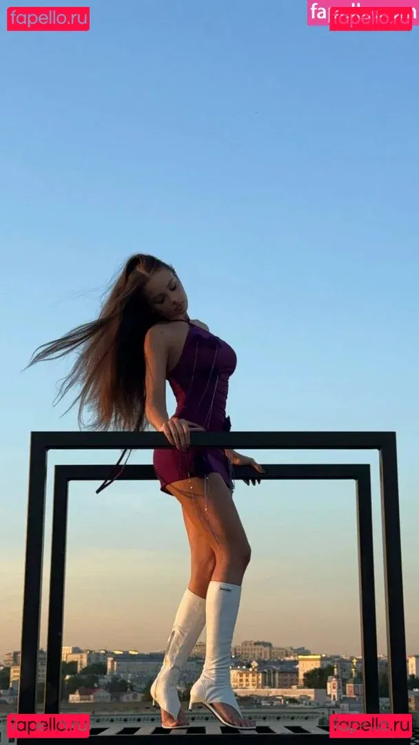 Valya Karnaval Onlyfans Photo Gallery 