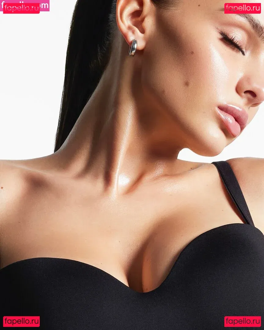 Valya Karnaval Onlyfans Photo Gallery 