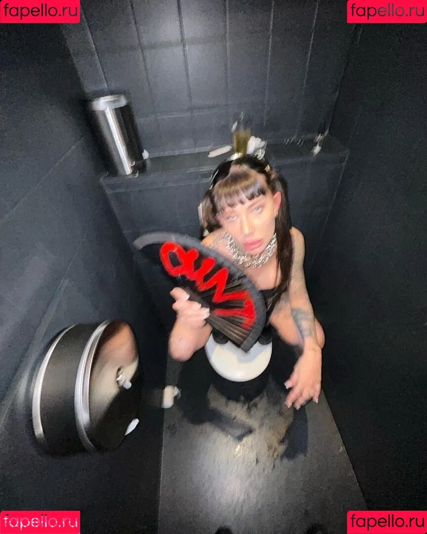 Toni Trips Onlyfans Photo Gallery 