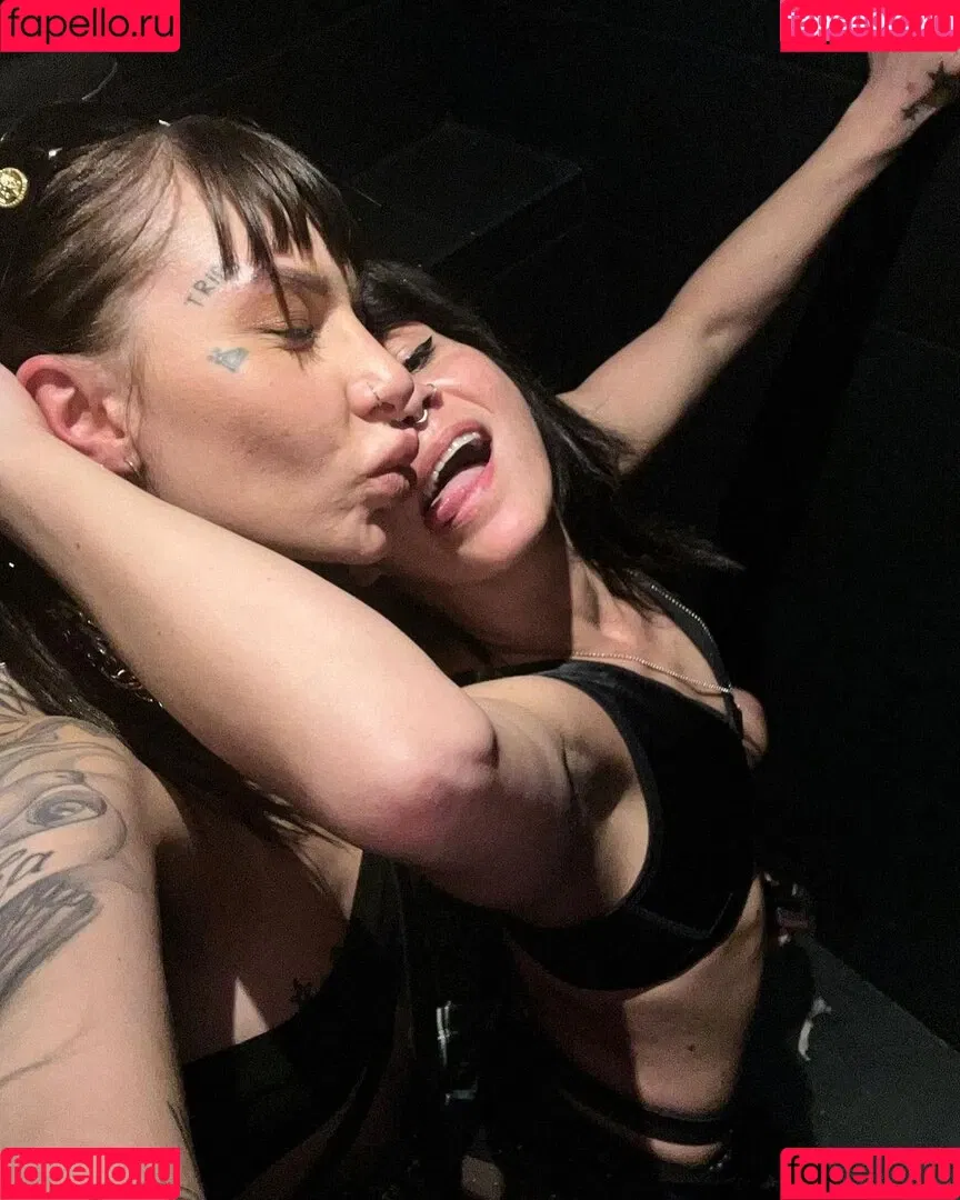 Toni Trips Onlyfans Photo Gallery 