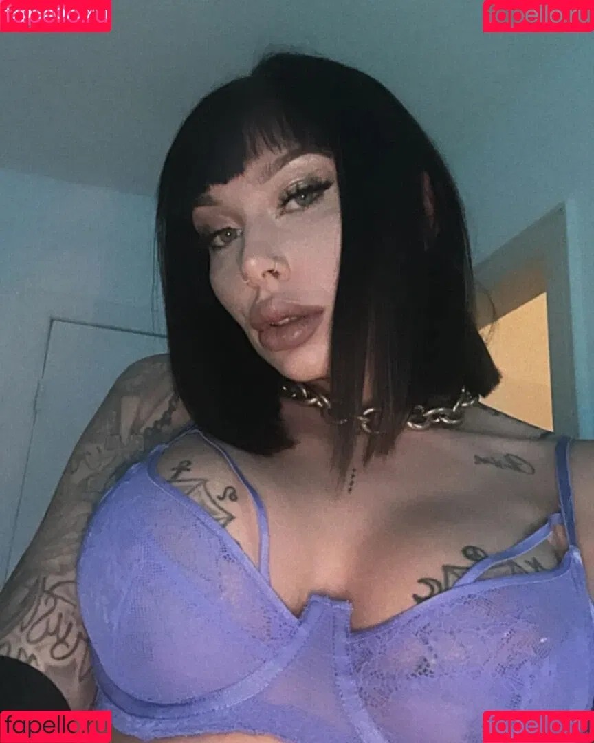 Toni Trips Onlyfans Photo Gallery 