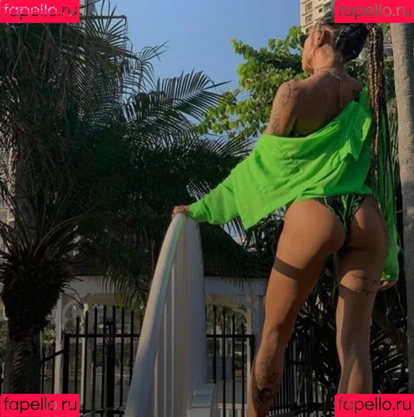 Toni Trips Onlyfans Photo Gallery 