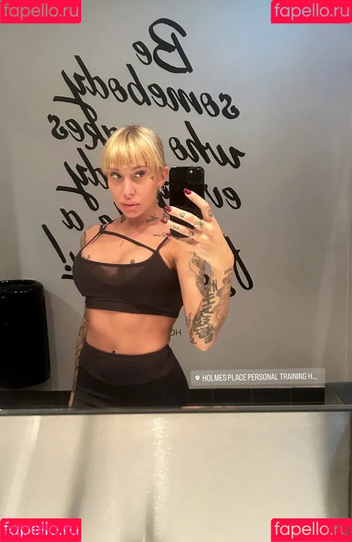 Toni Trips Onlyfans Photo Gallery 