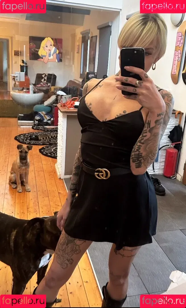 Toni Trips Onlyfans Photo Gallery 