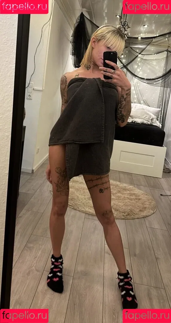 Toni Trips Onlyfans Photo Gallery 
