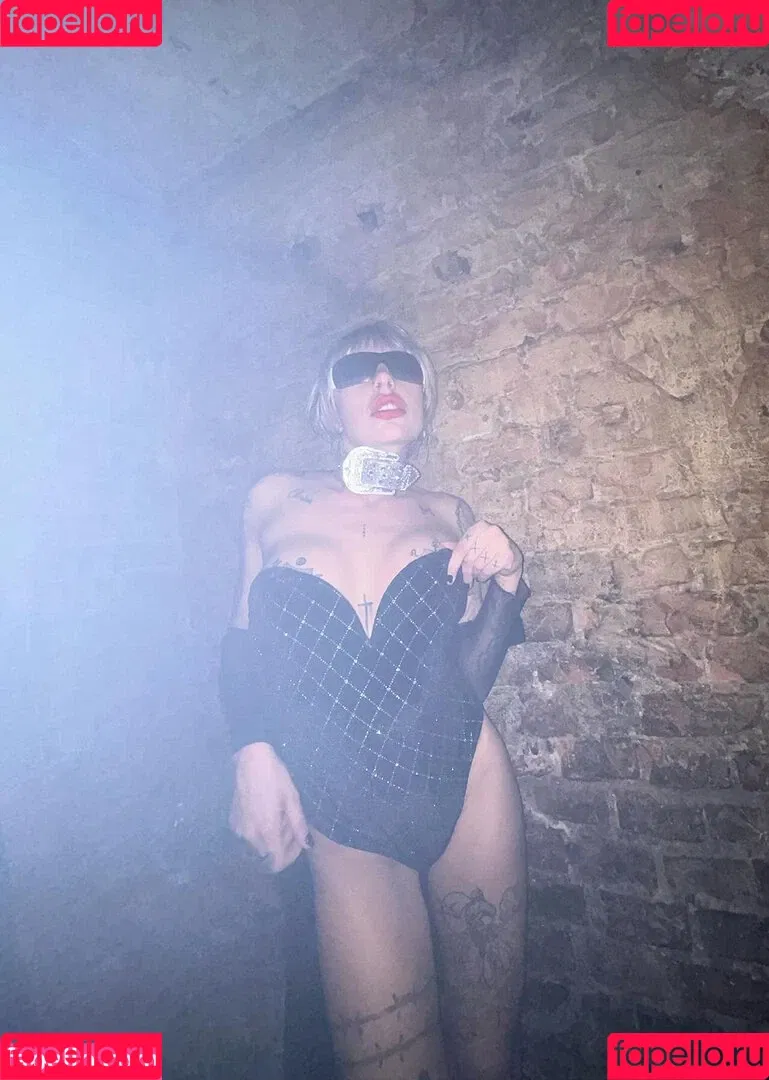 Toni Trips Onlyfans Photo Gallery 