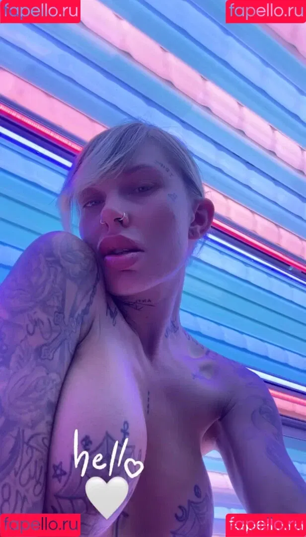 Toni Trips Onlyfans Photo Gallery 