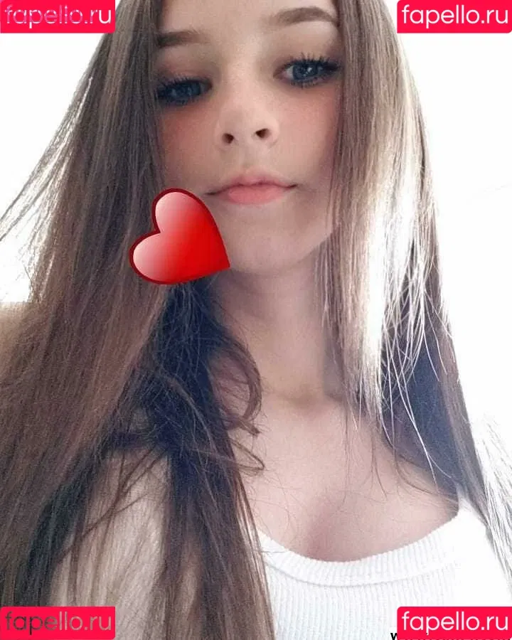 Letícia Sykes Onlyfans Photo Gallery 