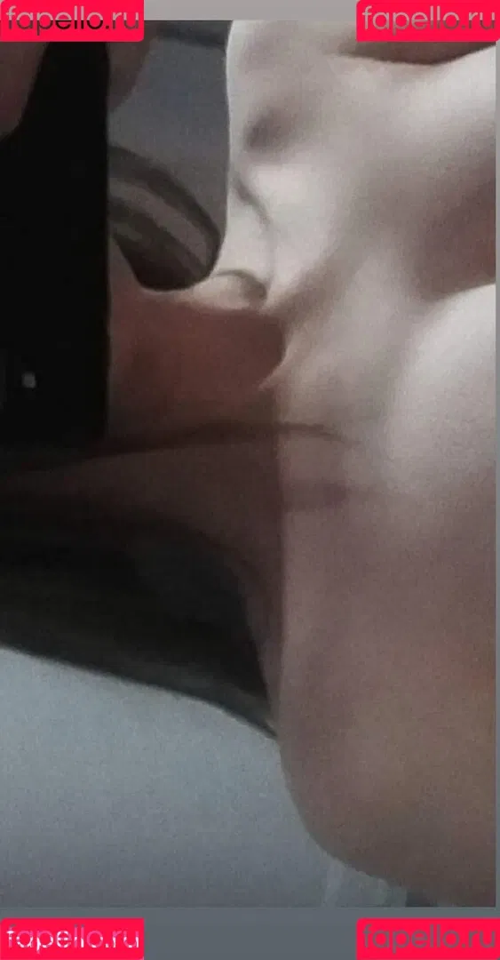 Letícia Sykes Onlyfans Photo Gallery 