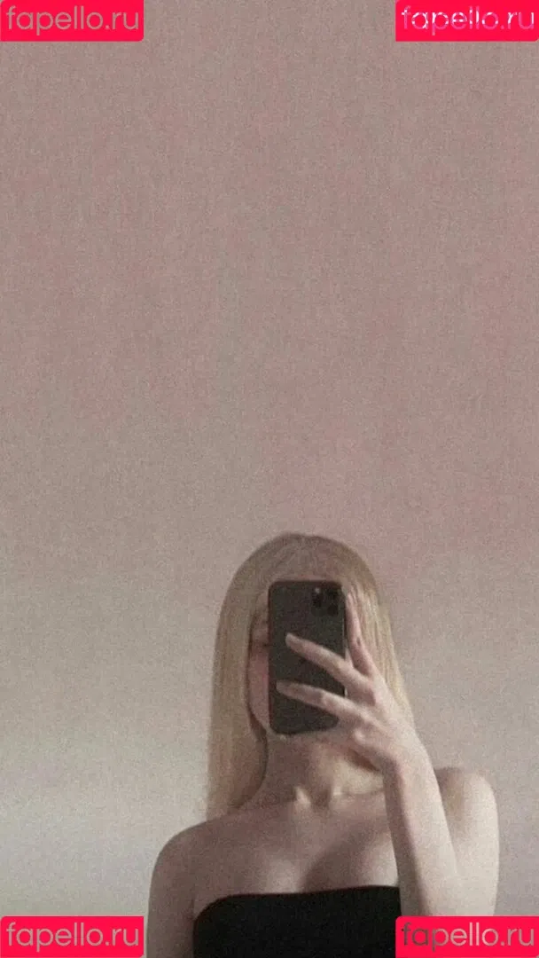 Letícia Sykes Onlyfans Photo Gallery 
