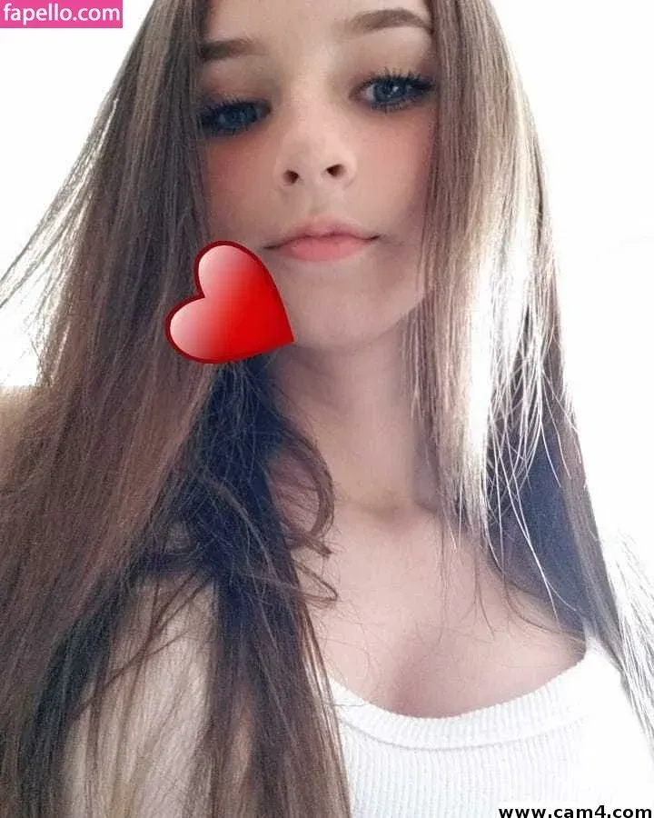 Letícia Sykes Onlyfans Photo Gallery 