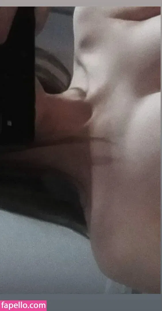 Letícia Sykes Onlyfans Photo Gallery 