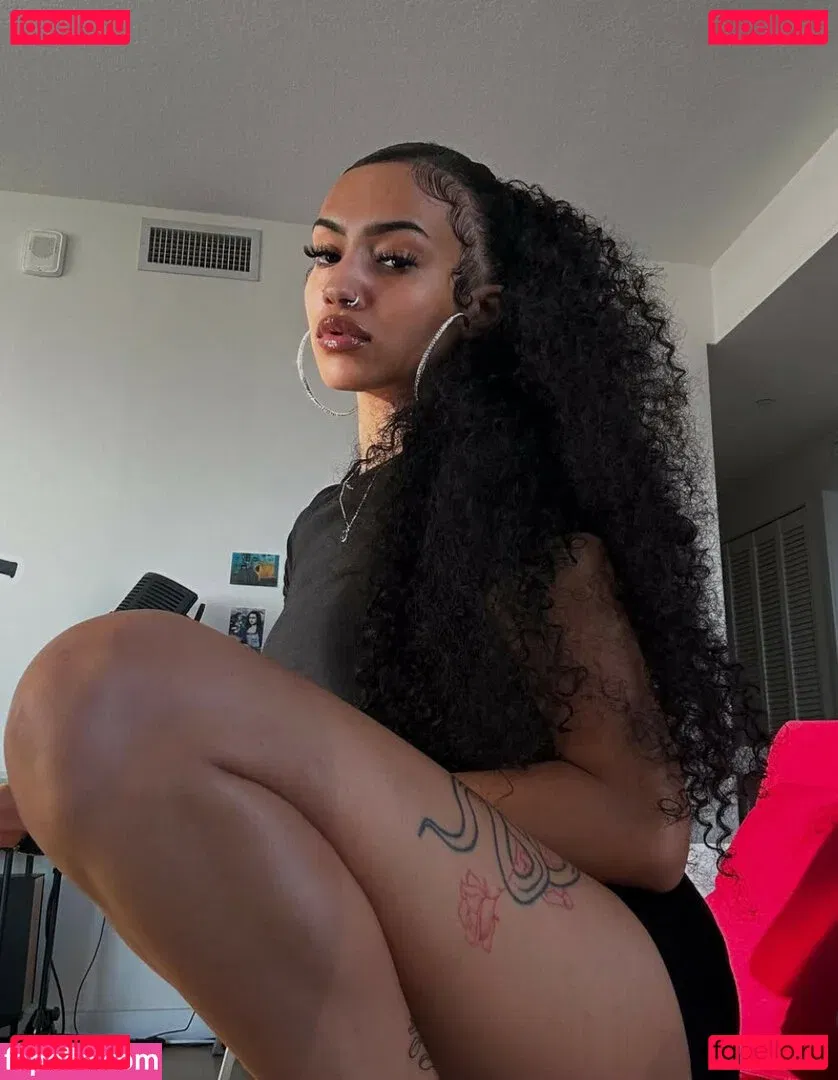 Rubi Skies Onlyfans Photo Gallery 