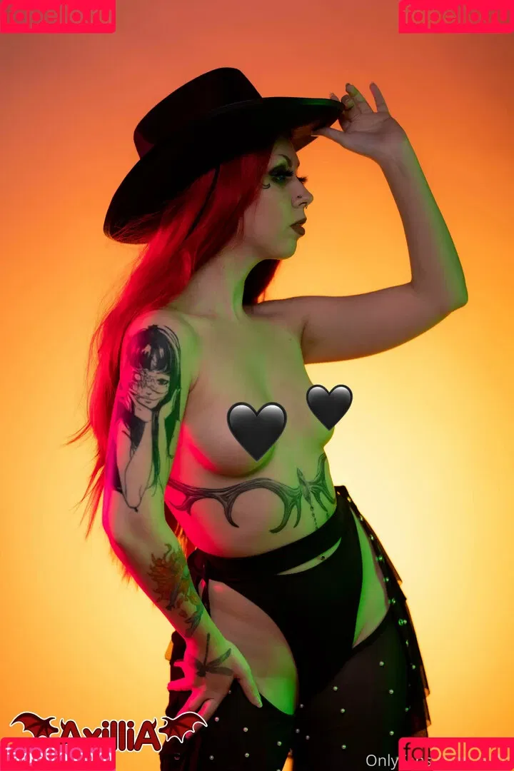 axillia Onlyfans Photo Gallery 