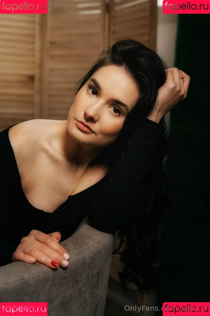 selenie Onlyfans Photo Gallery 