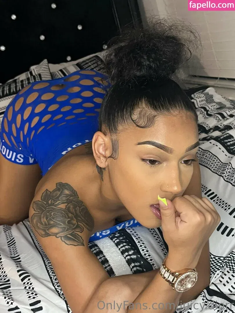 juicy.diorr Onlyfans Photo Gallery 