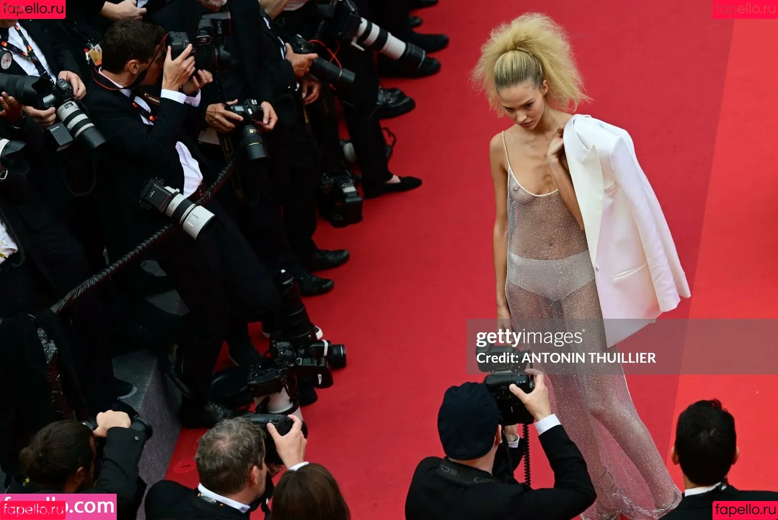 Sasha Luss Onlyfans Photo Gallery 