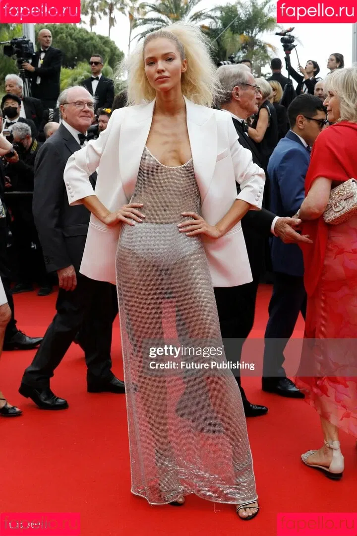 Sasha Luss Onlyfans Photo Gallery 