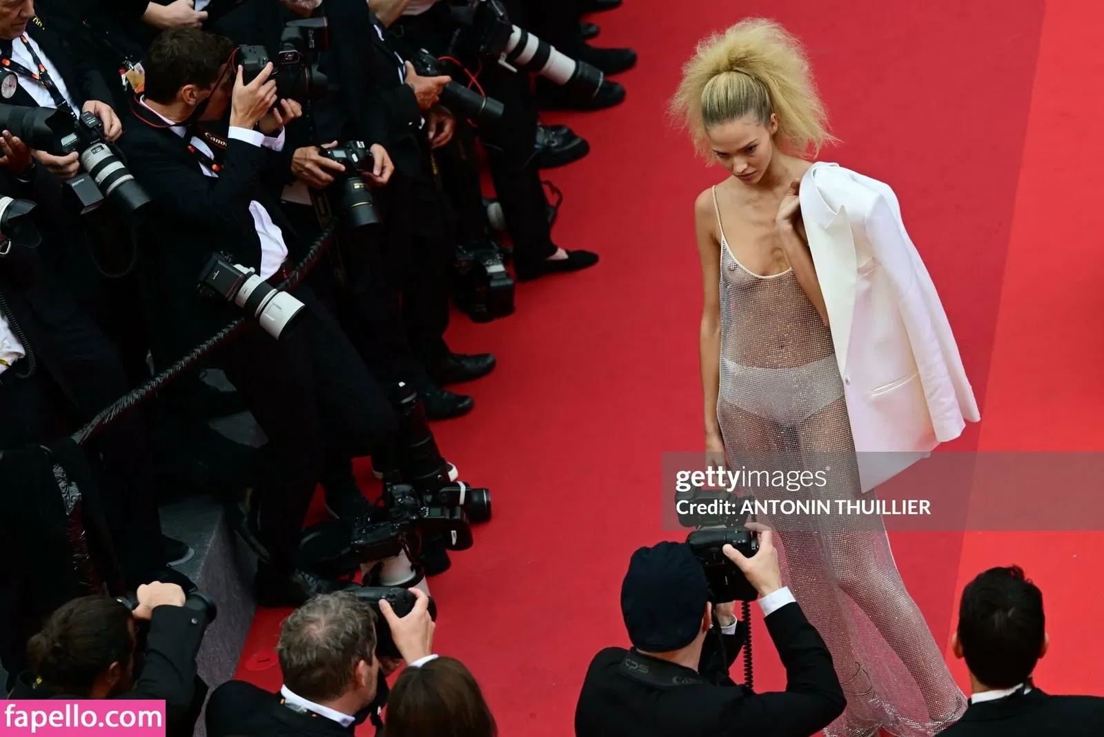 Sasha Luss Onlyfans Photo Gallery 