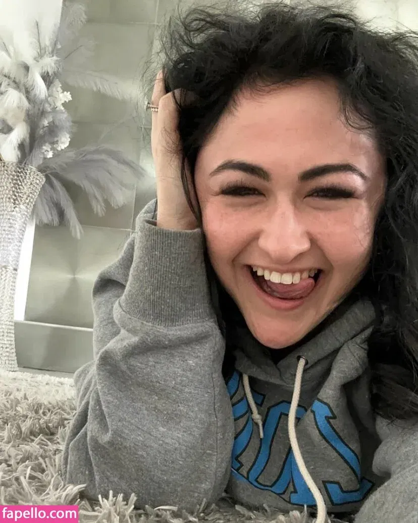 Josie Jaxxon Onlyfans Photo Gallery 