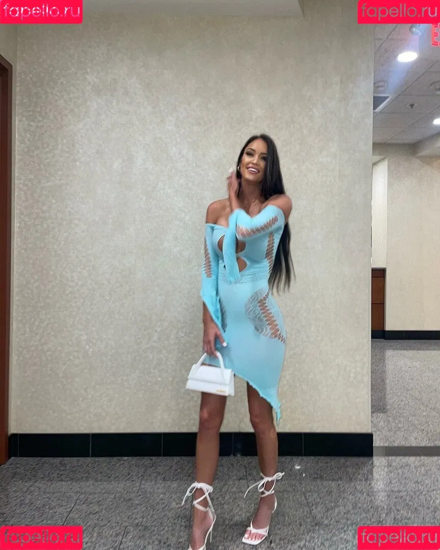 Rachel Stuhlmann Onlyfans Photo Gallery 