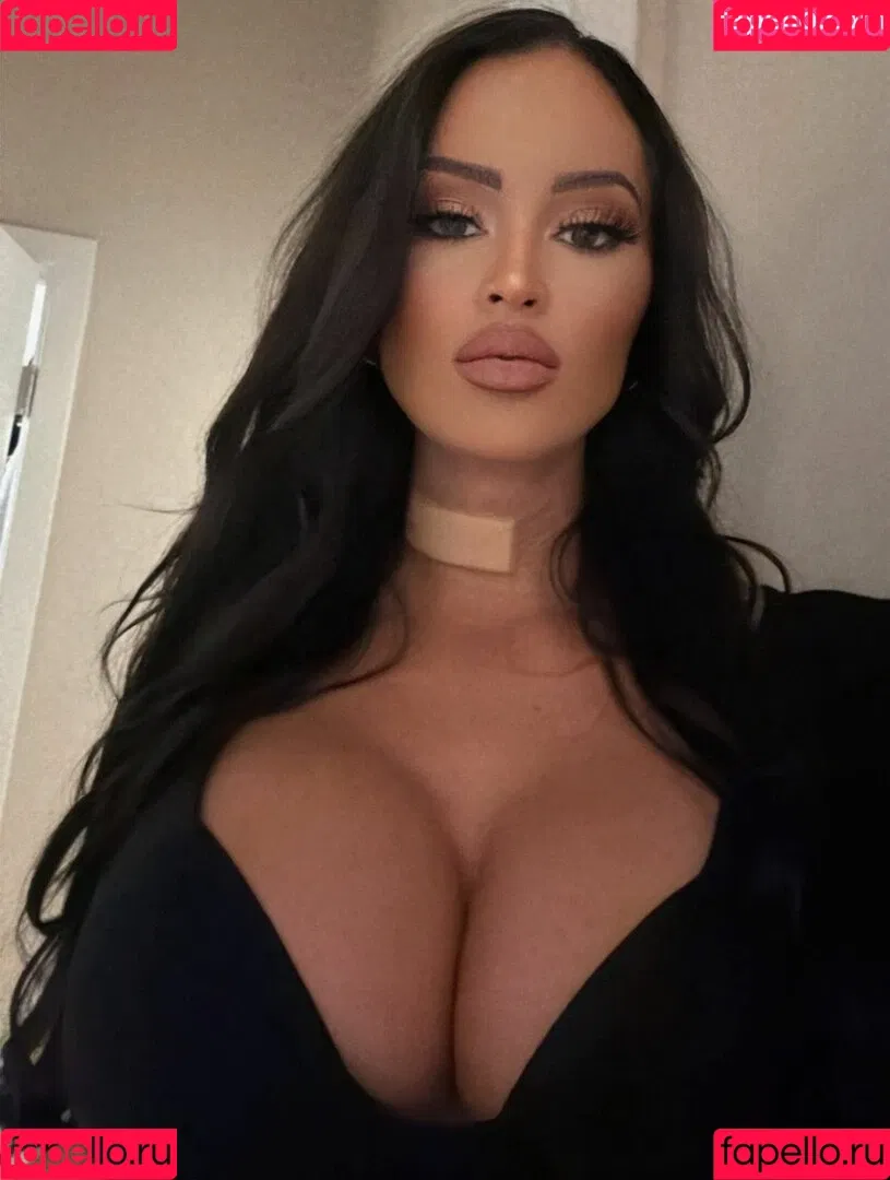 Rachel Stuhlmann Onlyfans Photo Gallery 