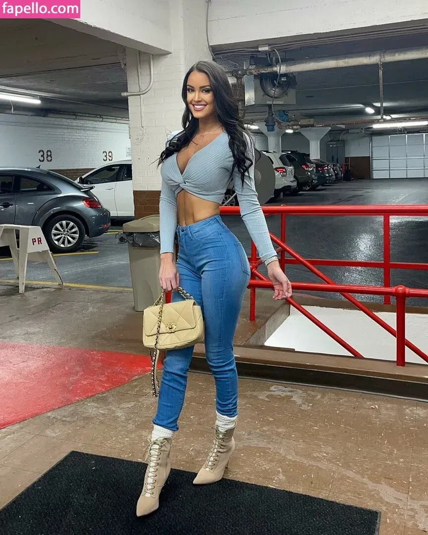 Rachel Stuhlmann Onlyfans Photo Gallery 