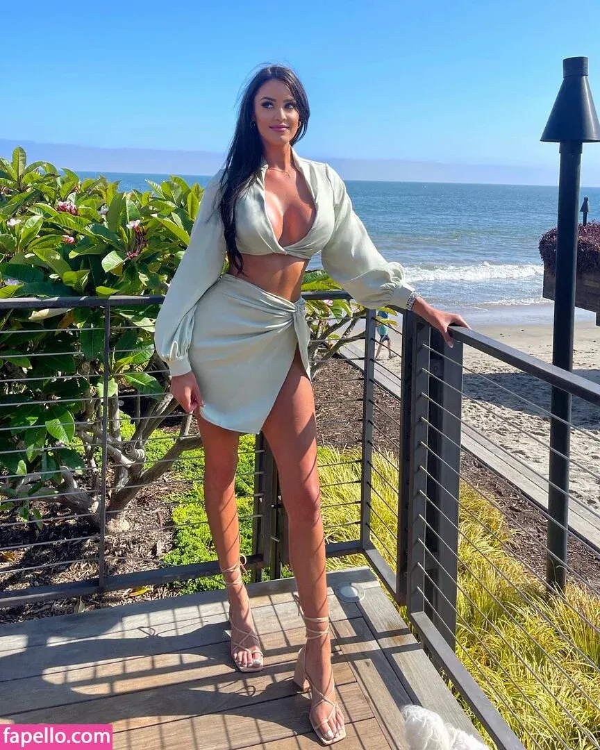 Rachel Stuhlmann Onlyfans Photo Gallery 