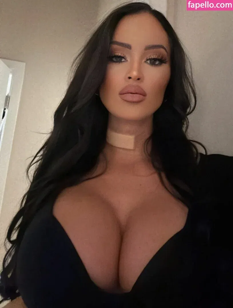 Rachel Stuhlmann Onlyfans Photo Gallery 