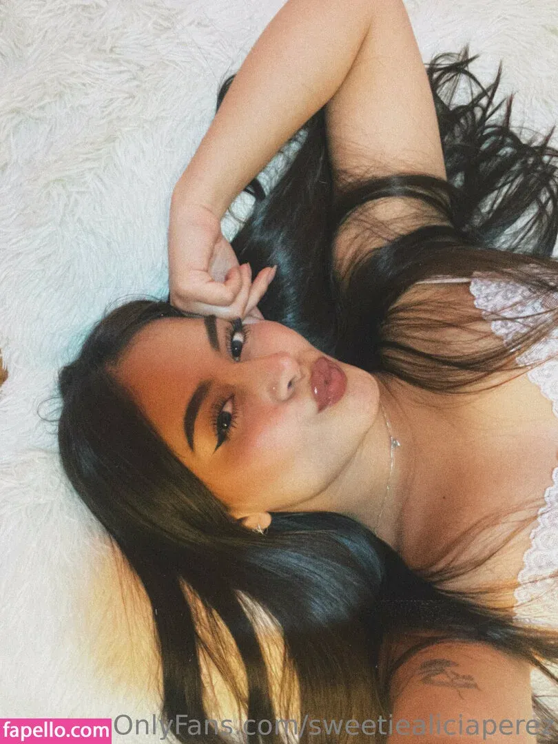 sweetiealiciaperez Onlyfans Photo Gallery 