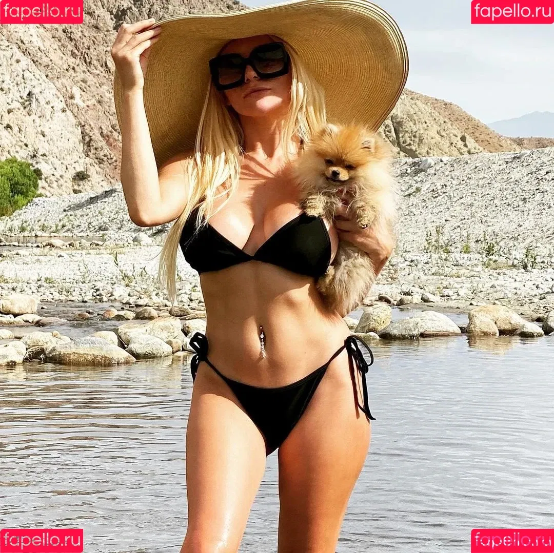 Courtney Stodden Onlyfans Photo Gallery 