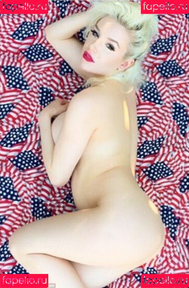 Courtney Stodden Onlyfans Photo Gallery 