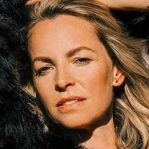 Simone Hanselmann Onlyfans Photo Gallery 