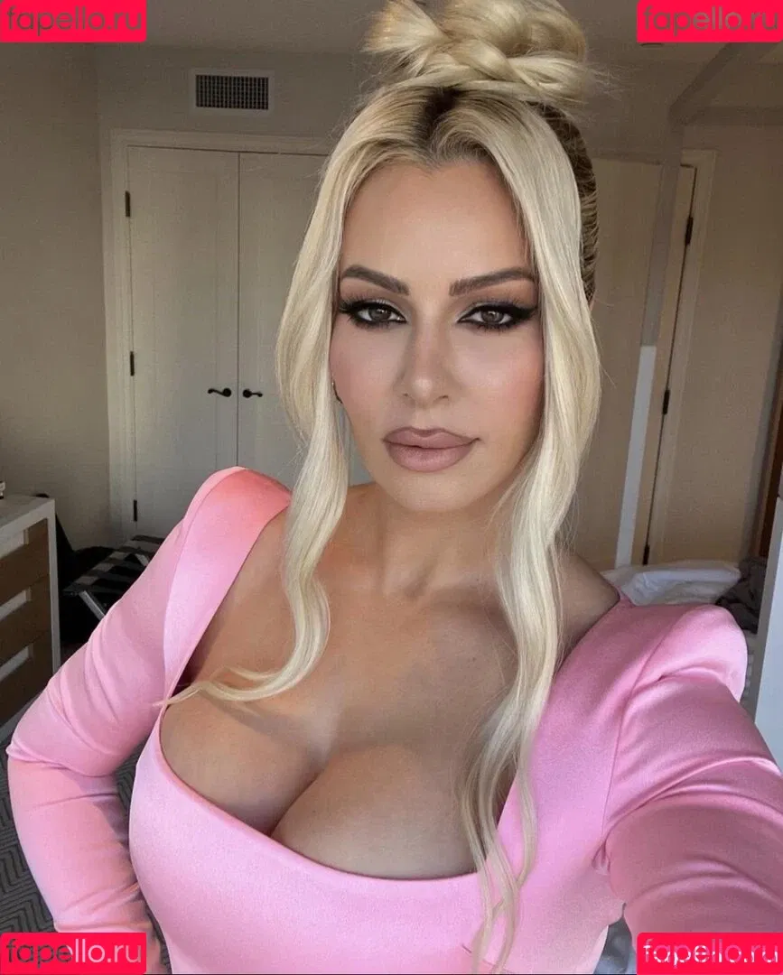 Maryse Onlyfans Photo Gallery 
