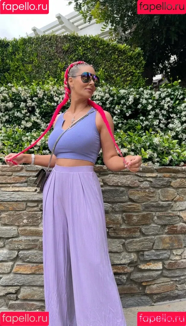 Maryse Onlyfans Photo Gallery 