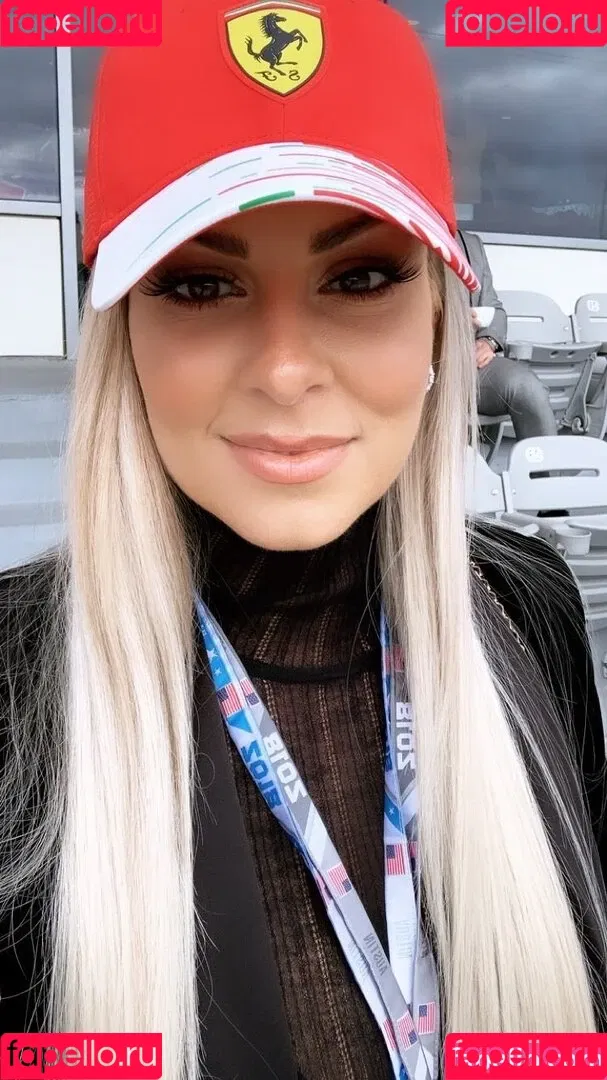 Maryse Onlyfans Photo Gallery 