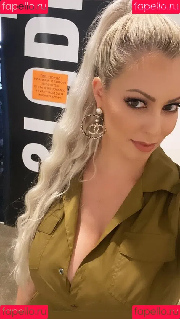 Maryse Onlyfans Photo Gallery 