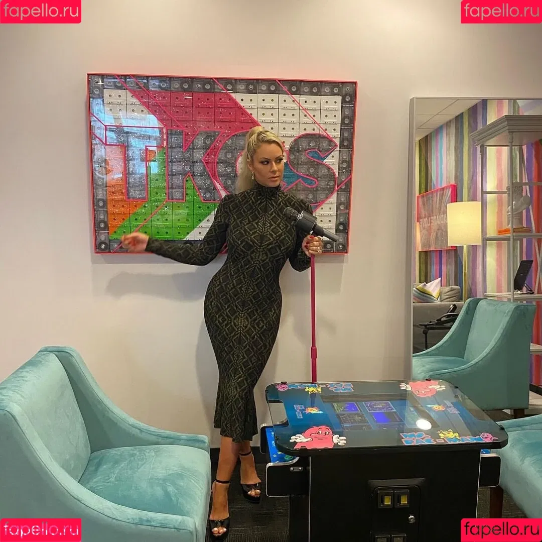 Maryse Onlyfans Photo Gallery 