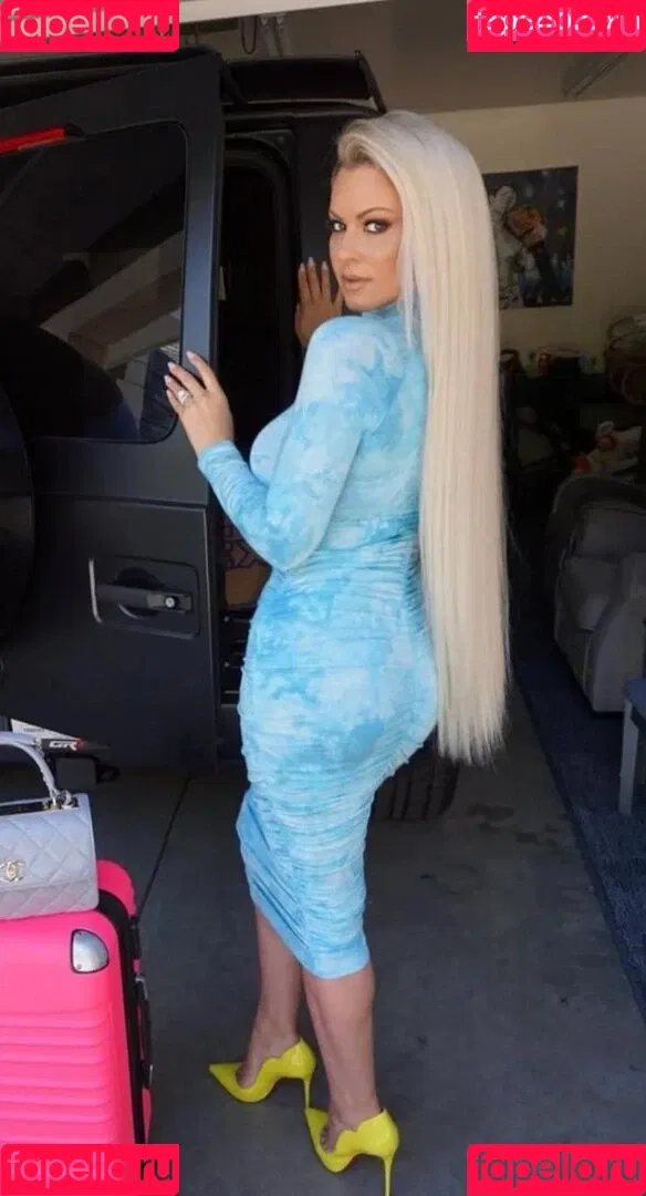 Maryse Onlyfans Photo Gallery 