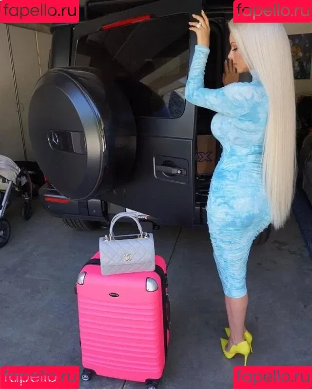 Maryse Onlyfans Photo Gallery 