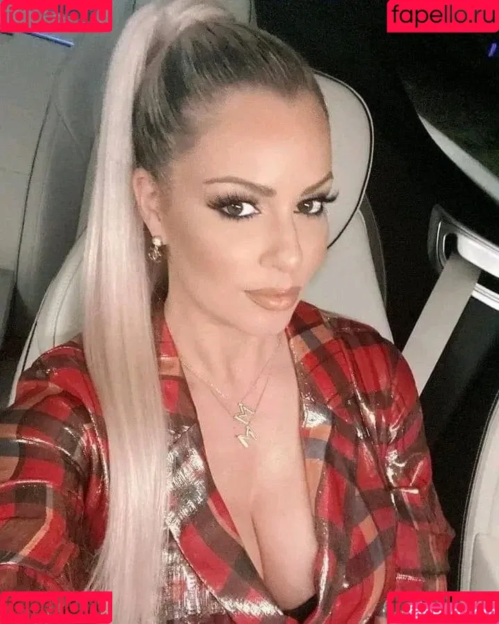 Maryse Onlyfans Photo Gallery 