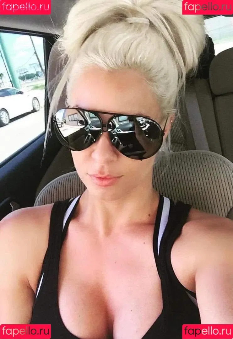 Maryse Onlyfans Photo Gallery 