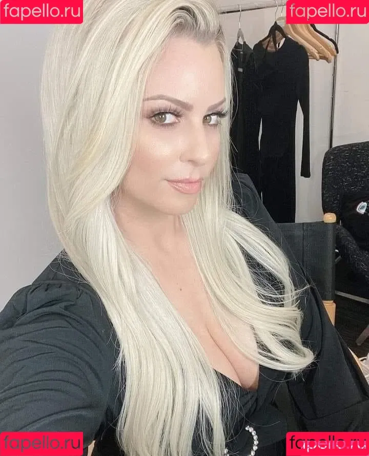 Maryse Onlyfans Photo Gallery 