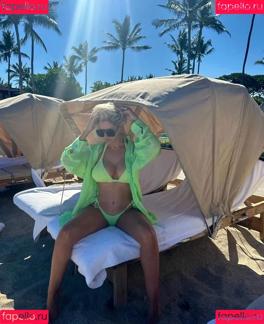 Maryse Onlyfans Photo Gallery 