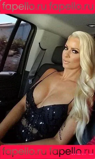 Maryse Onlyfans Photo Gallery 