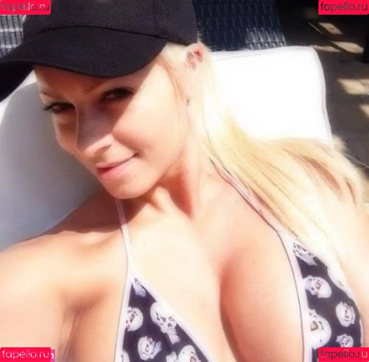 Maryse Onlyfans Photo Gallery 