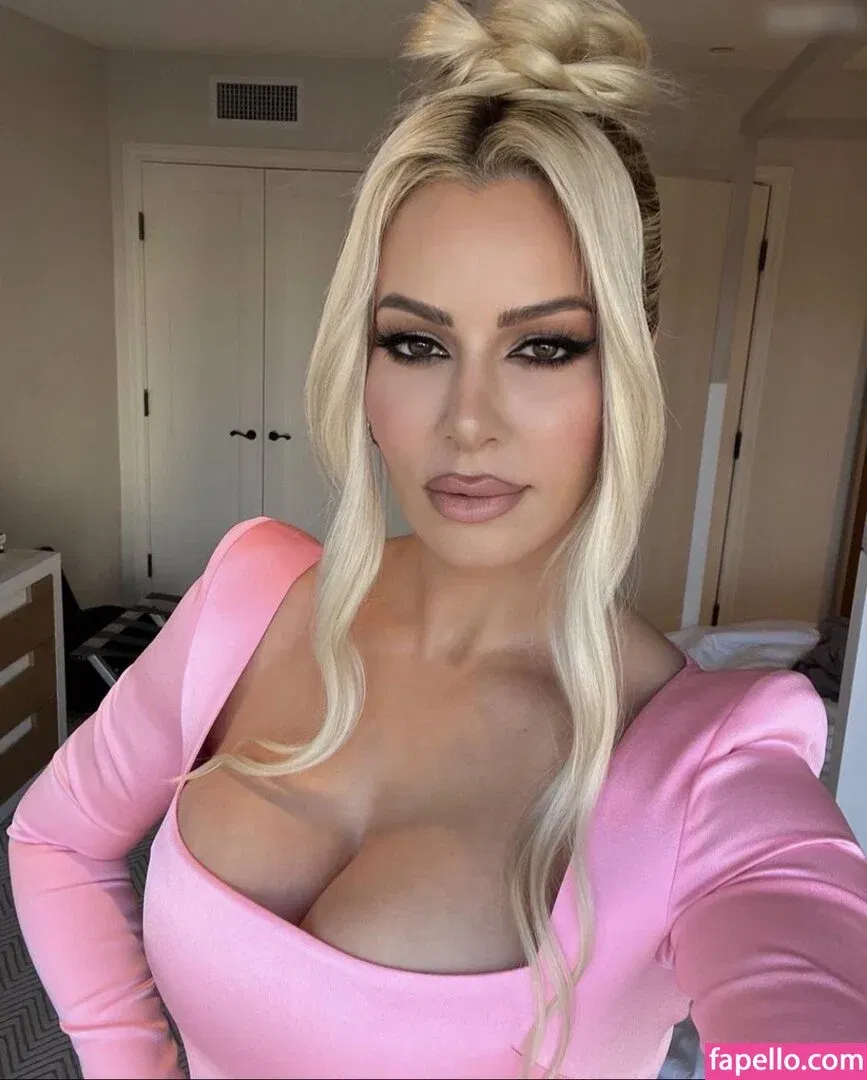 Maryse Onlyfans Photo Gallery 