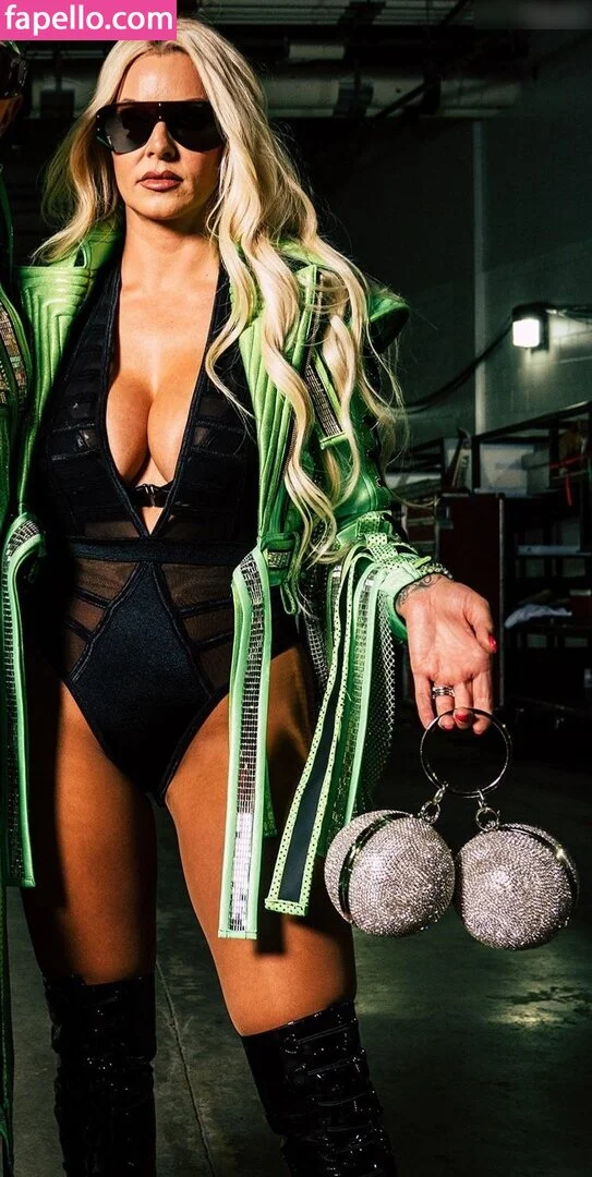 Maryse Onlyfans Photo Gallery 